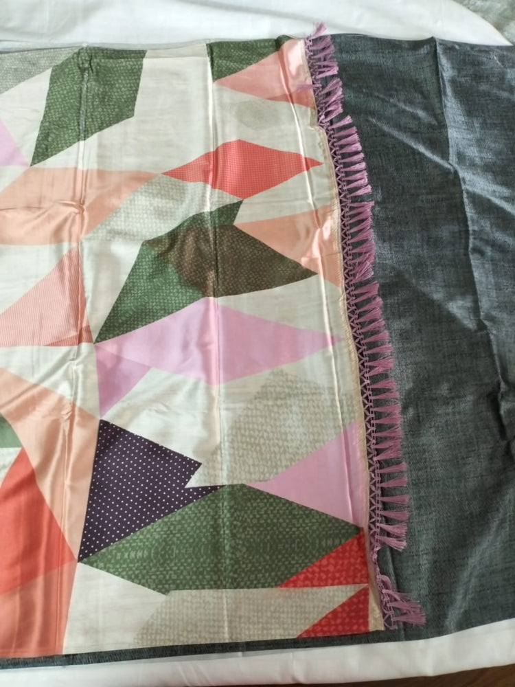 Green Japan crepe silk with geometrical design pallu